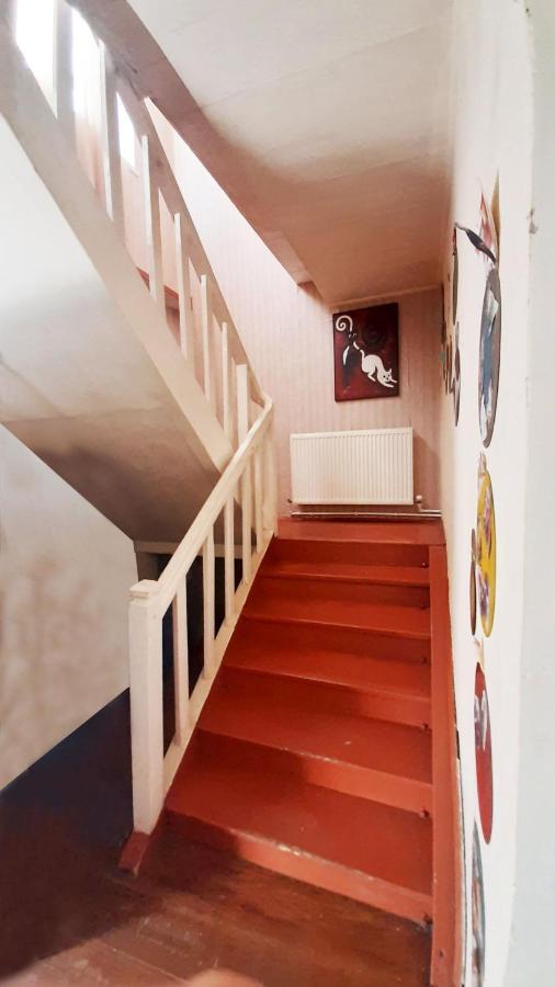 Guest House Tall Rooms Zugdidi Zewnętrze zdjęcie