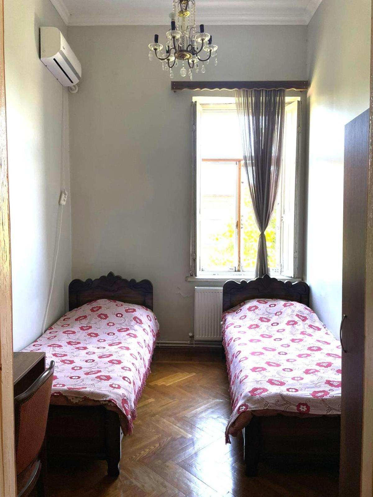 Guest House Tall Rooms Zugdidi Zewnętrze zdjęcie